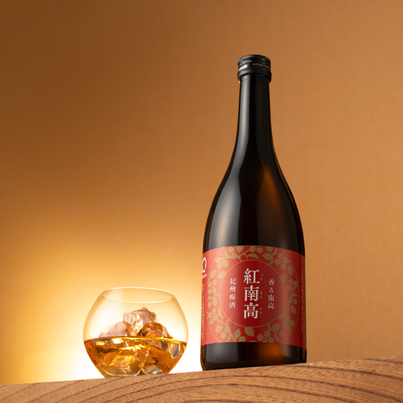 Nakano Beninanko Premium Ume Liqueur 720ml bottle